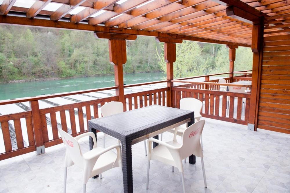 Etno Selo Bok Bed & Breakfast Vrhpolje Eksteriør bilde
