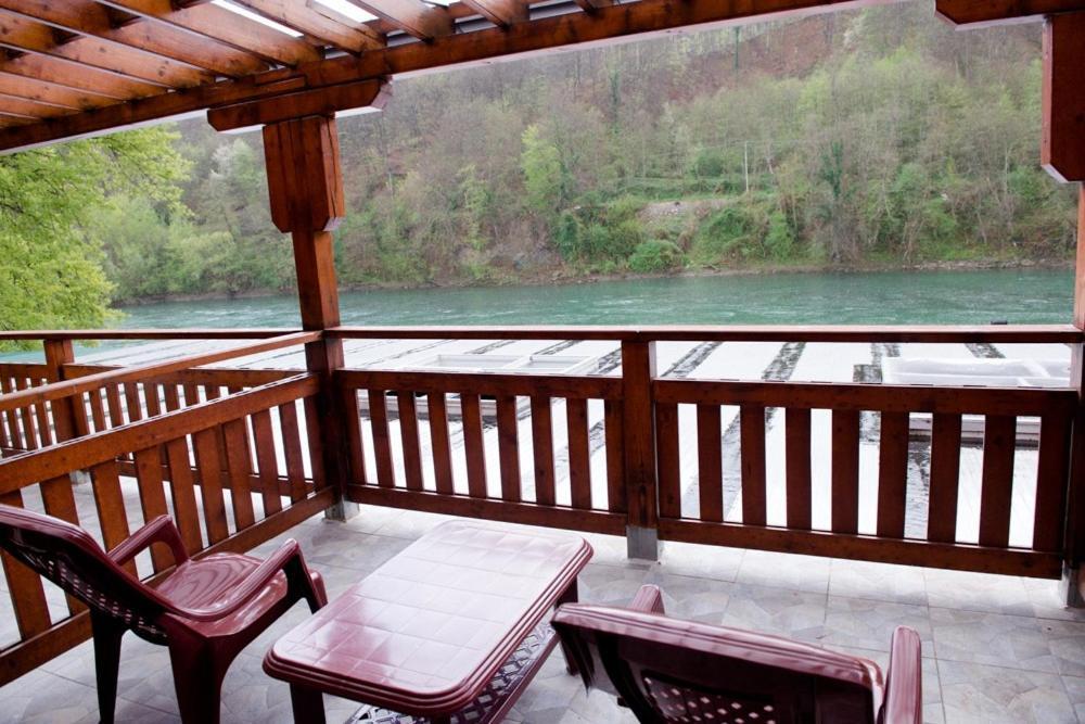 Etno Selo Bok Bed & Breakfast Vrhpolje Eksteriør bilde